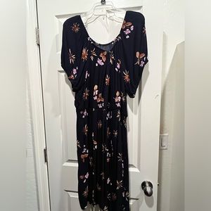 Plus size simple blue dress with flowers. 1x